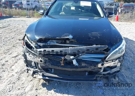 2015 Mercedes-Benz C 300 4Matic from USA, damaged, VIN 55SWF4KB0FU001334